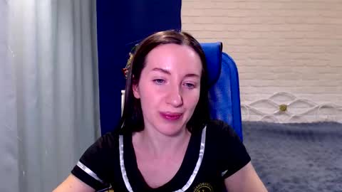 Lily online show from March 23, 9:25 am