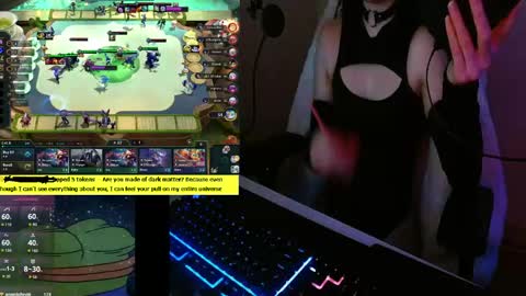 Lily Rone online show from May 16, 1:35 am