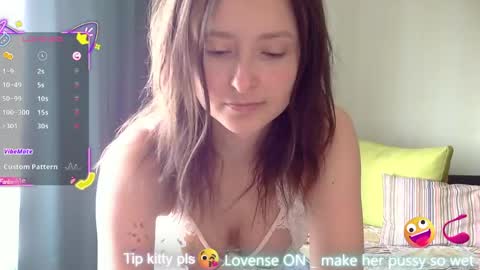 LilyXSky online show from April 17, 10:06 am