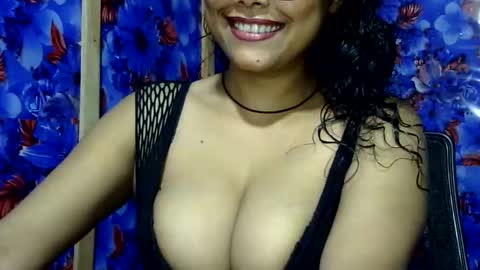 limaakter246618 online show from June 5, 2:11 pm