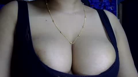 limaakter246618 online show from September 9, 6:52 pm