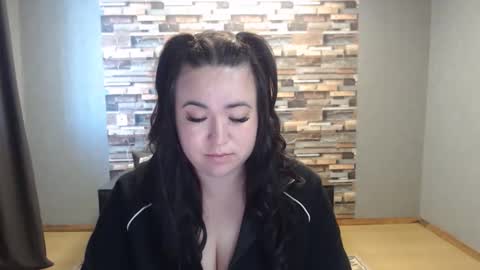 busty princess online show from April 25, 6:37 am