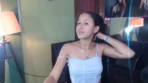 lina_kl online show from November 30, 4:30 am