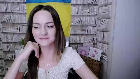 Lina online show from October 1, 6:12 am