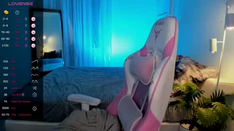 Lina online show from May 30, 8:24 am