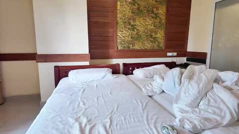 linbaibai online show from March 30, 5:51 am