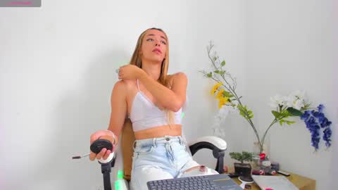 Linda online show from February 7, 5:07 pm