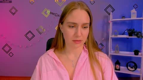 linda_save online show from April 4, 7:10 pm