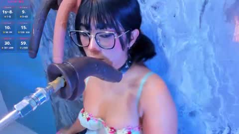 linda_sofi__ online show from August 1, 8:43 pm