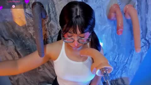 linda_sofi__ online show from March 25, 8:48 pm