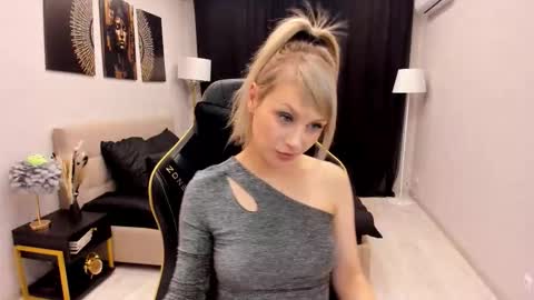 lindasandy online show from December 14, 10:10 am