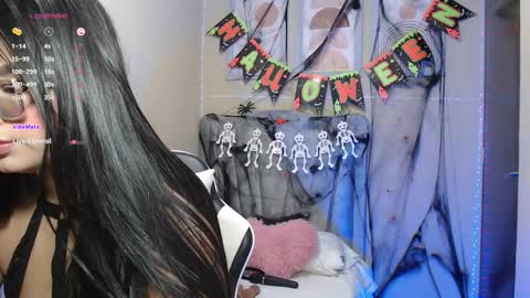 Snapshot of lindsay_sweet24 chatting on October 23, 5:09 am ana online show from October 23, 5:09 am