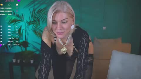 lindsi_luvviv online show from May 31, 6:09 pm