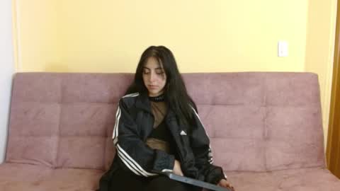 ling ling24 online show from February 1, 9:43 am