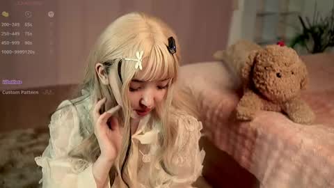 Linh -   online show from May 30, 9:13 pm
