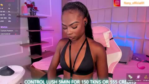 Snapshot of linsyadams chatting on January 15, 8:37 pm     online show from January 15, 8:37 pm