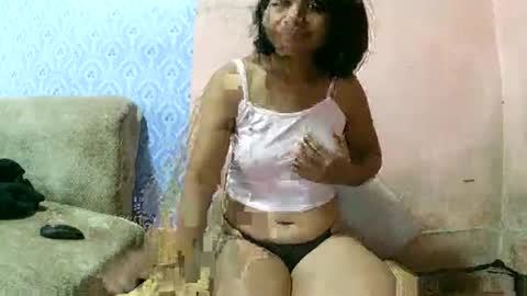 liora online show from March 11, 7:03 am