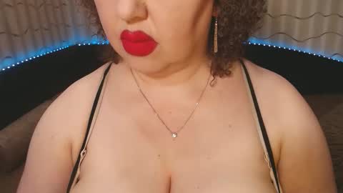 LIpsAddiction online show from April 3, 1:51 pm