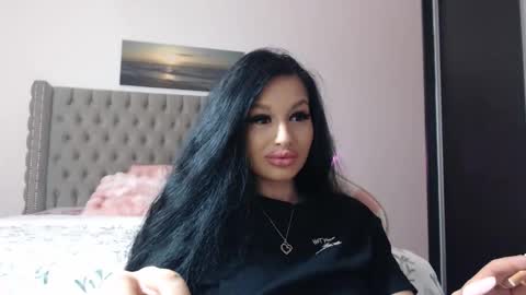 Lisa online show from December 14, 8:37 pm