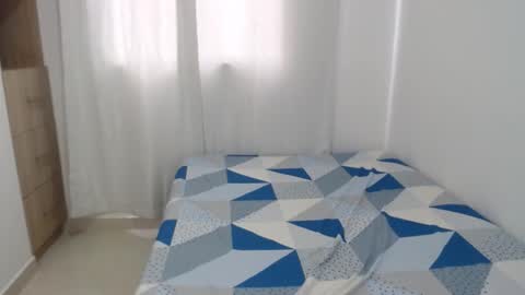 Lisa Santos online show from February 10, 3:37 pm