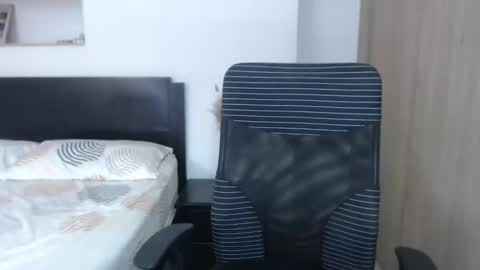 Snapshot of lisa_g07 chatting on January 25, 5:51 pm Lisa Santos online show from January 25, 5:51 pm