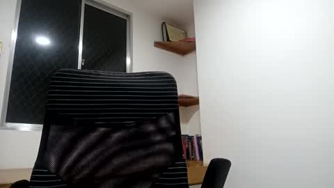 Snapshot of lisa_g07 chatting on October 27, 2:33 am Lisa Santos online show from October 27, 2:33 am