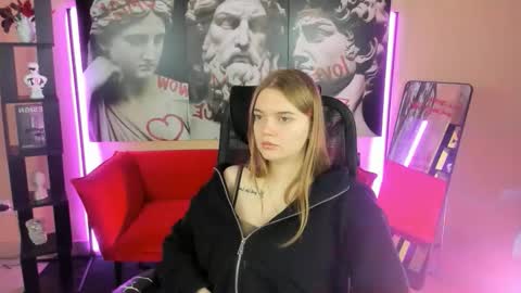 Lisa online show from November 8, 3:20 am