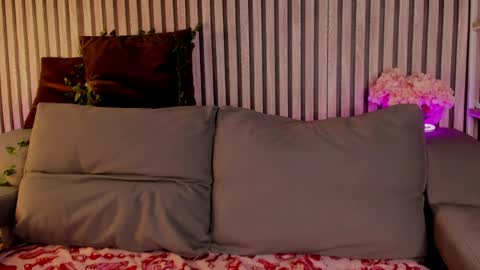 lisa_rabbit online show from April 17, 1:52 am