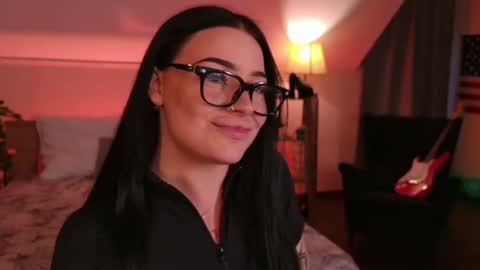 lisaaaliss online show from August 9, 11:37 am