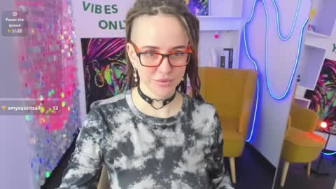 Lisa online show from March 31, 5:41 am