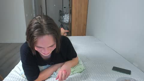 Alfie online show from December 16, 8:16 pm