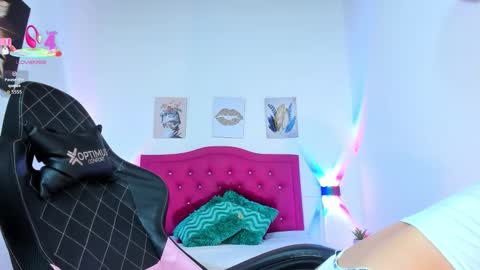 L I S S A  online show from September 26, 5:04 am