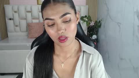 lissandra_s online show from November 20, 9:12 pm