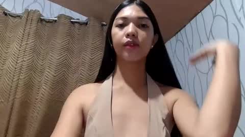 litl_tits online show from February 7, 12:08 pm