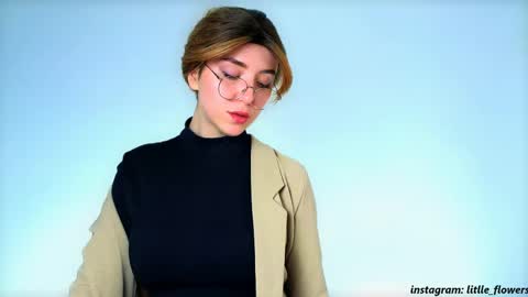 Lana online show from April 18, 8:20 pm