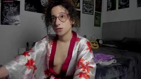 little__ammy online show from March 6, 6:01 am