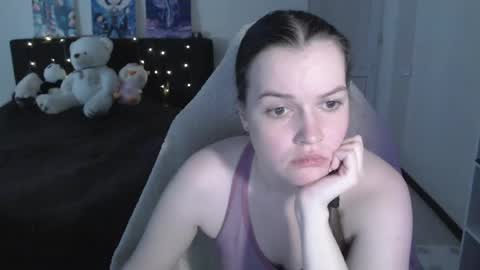 little__flowers online show from April 19, 9:32 am