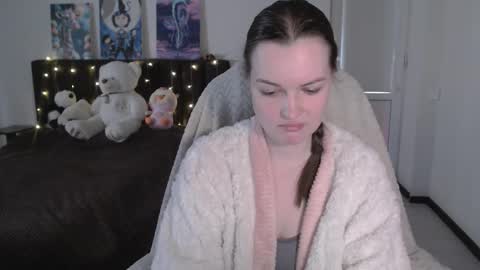 little__flowers online show from September 28, 9:29 am