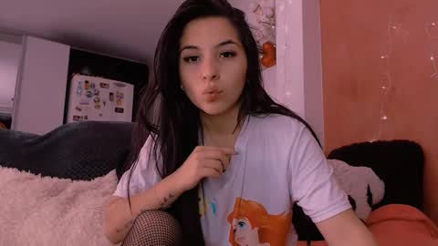 Snapshot of little__samantha_ chatting on December 2, 2:36 pm Samantha. online show from December 2, 2:36 pm