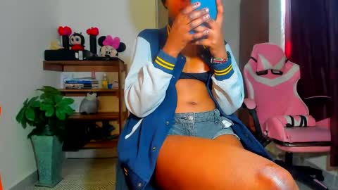 little_africa online show from February 26, 11:11 am