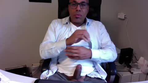 Snapshot of little_buddha chatting on October 17, 11:03 am Pure Black Power online show from October 17, 11:03 am