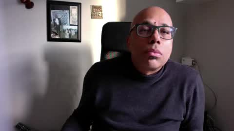 Snapshot of little_buddha chatting on January 6, 2:36 pm Pure Black Power online show from January 6, 2:36 pm