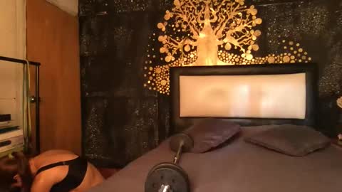 Diablita online show from May 18, 9:54 pm