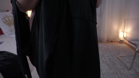 little_heart_andreea online show from December 14, 9:54 pm