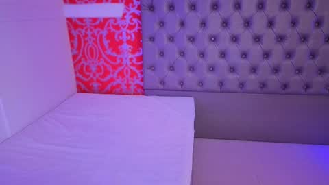 little_lilith_apple online show from October 6, 9:27 am