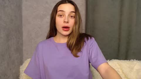 Snapshot of little_mia__ chatting on December 9, 8:54 pm Mia   Im online every day 1530 PM in New York  2030 PM in London online show from December 9, 8:54 pm