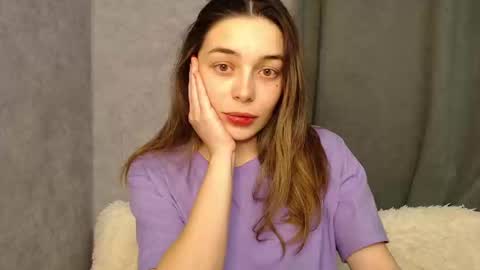 Snapshot of little_mia__ chatting on December 20, 8:23 pm Mia   Im online every day 1530 PM in New York  2030 PM in London online show from December 20, 8:23 pm