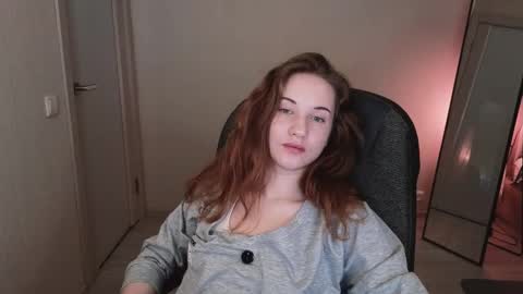 little_pretty_woman online show from October 11, 6:11 pm