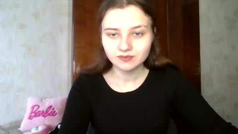little_shygirl_ online show from January 26, 6:59 am