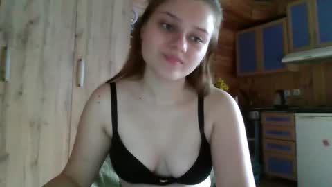 little_shygirl_ online show from October 30, 5:19 am
